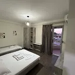 Apartament Disy *